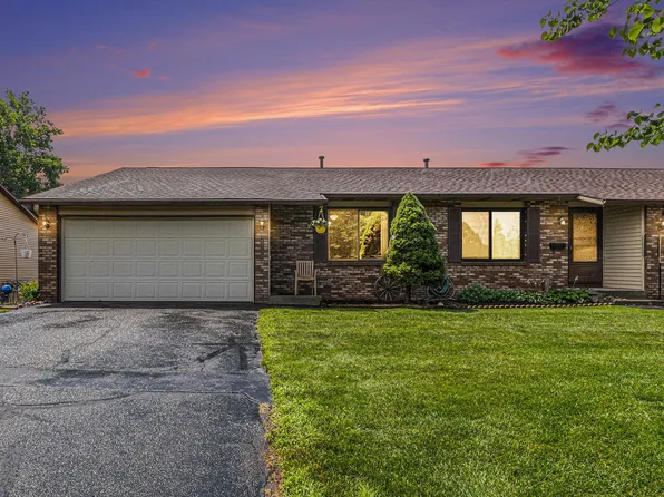 2950 Porter Ct SW, Grandville, MI 49418