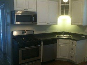 5th image of 1816 Gunderson Ave #2