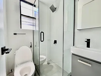 Rented by HOLTON REAL ESTATE INC.