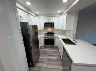 8601 Falmouth Ave APT 204, Playa Del Rey, CA 90293