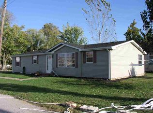 204 S 9th St, Mitchell, IN 47446