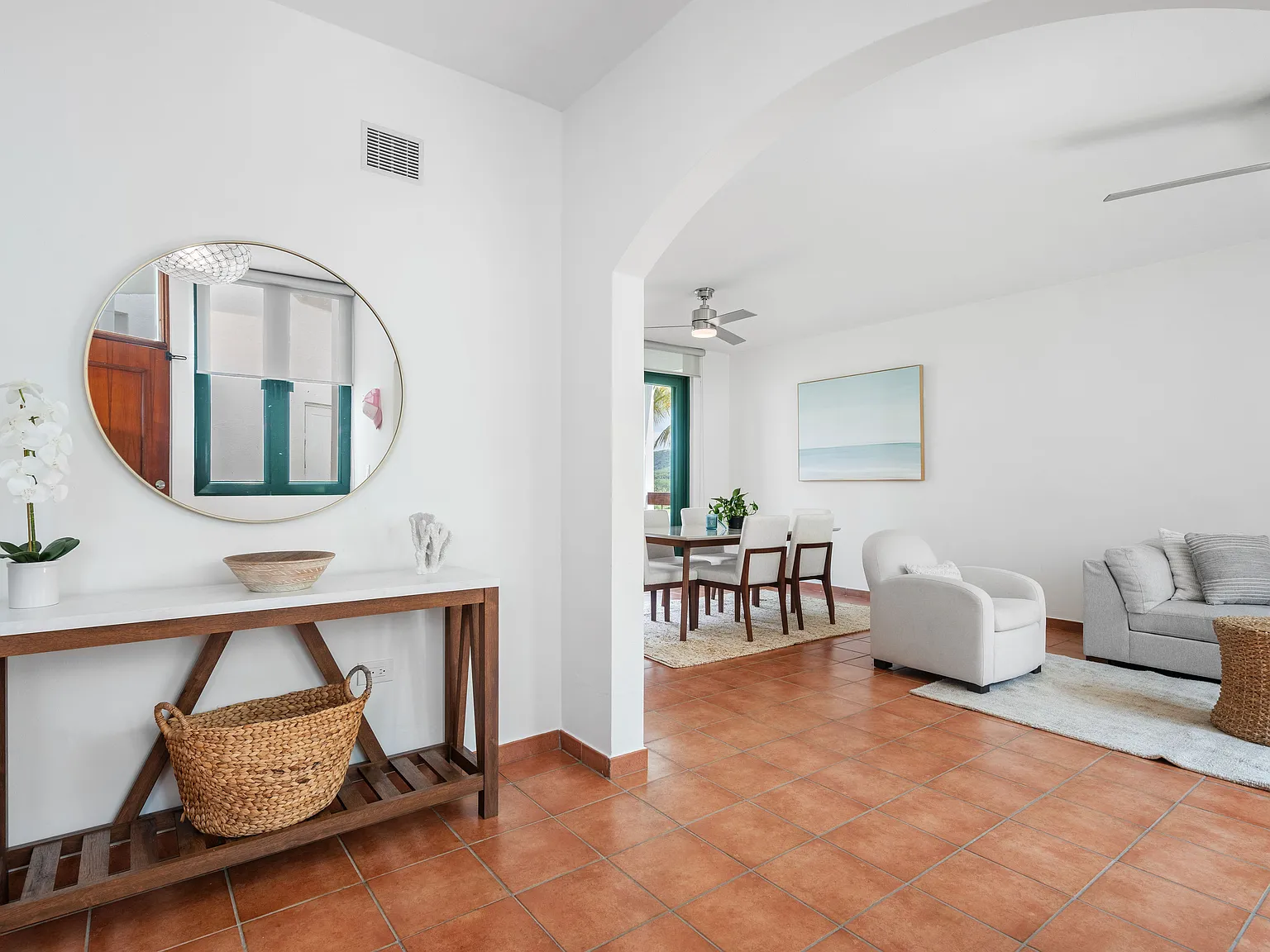 2 bed, 2.5 bath, 1772 sqft, $3,200 — Photo 2