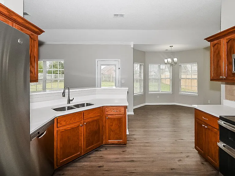 2785 Pinnacle Dr — Photo 8