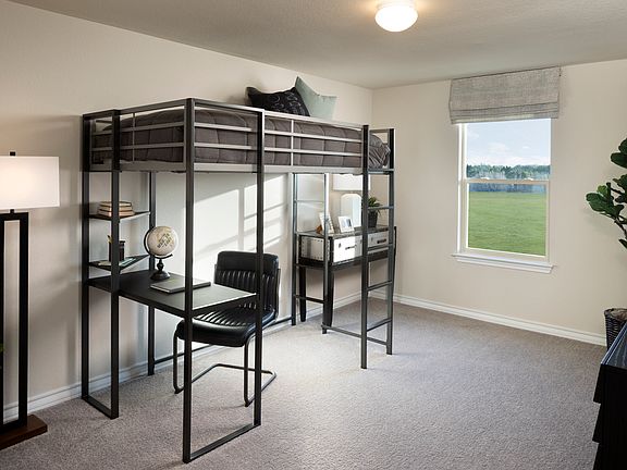 4th image of 100 Sandra Ann Way