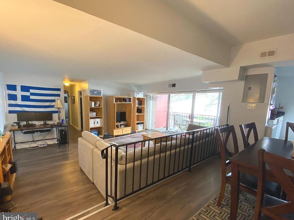 1st image of 4709 Tecumseh St APT 202