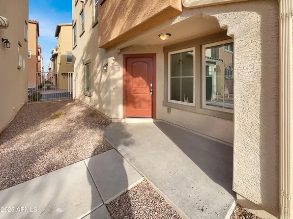 7720 W PIPESTONE Place, Phoenix, AZ 85035
