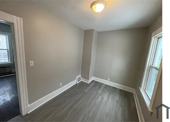 1322 Brownell Ave — Photo 11