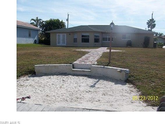 3rd image of 2717 SW 47th Ter