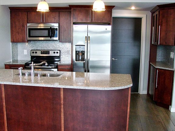 3rd image of 65 Salt Point Rd APT 4