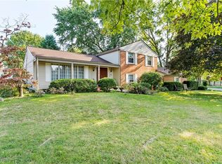 8428 Sleepy Holw NE, Warren, OH