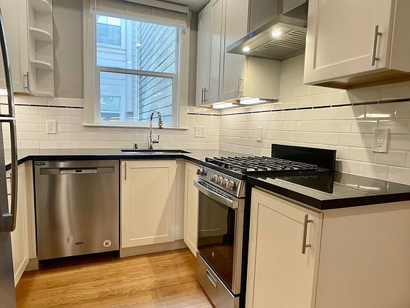 3rd image of 1133 Fell St #2