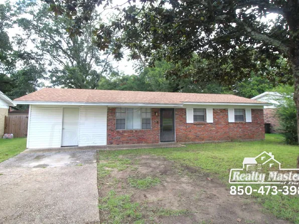 404 Ladybird Ln, Pensacola, FL 32503