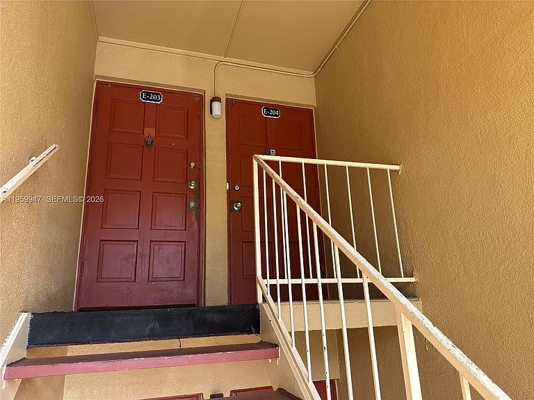 1000 Lake Of The Woods #E204 — Photo 3