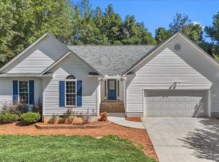 14055 E Camelia Ln, Seneca, SC 29678