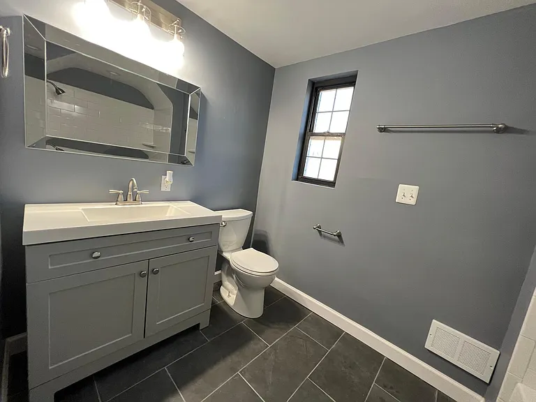 138 Mount Lebanon Blvd — Photo 12