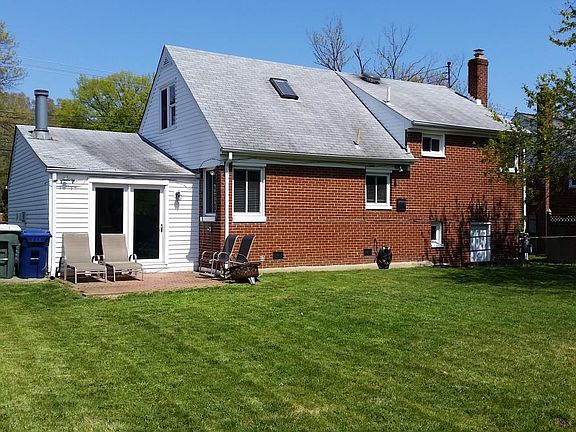 3rd image of 5340 Taney Ave