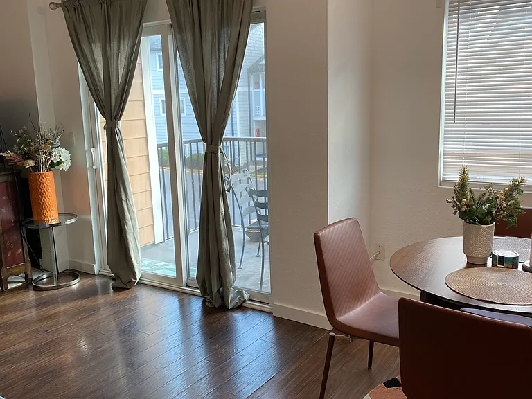 15210 Macadam Rd S #210 — Photo 5