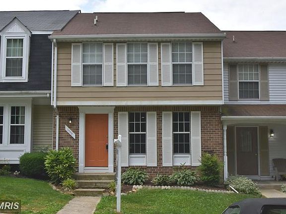 2nd image of 1705 Chesterfield Sq