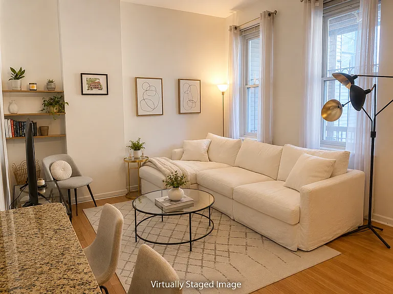1923 N Sedgwick St #1R — Photo 6