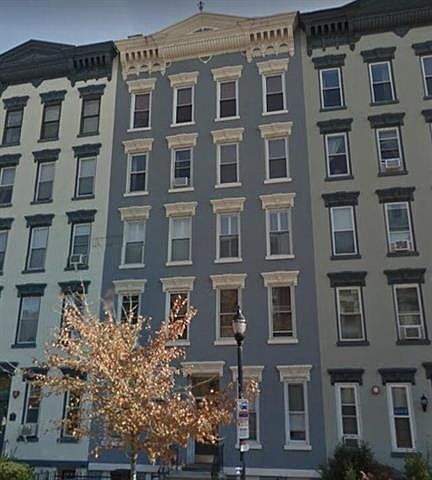 2nd image of 1105 Washington St APT 1B