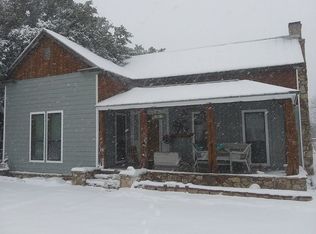 109 S College St, Rocksprings, TX 78880