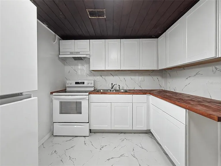 2848 W Harwood St — Photo 12