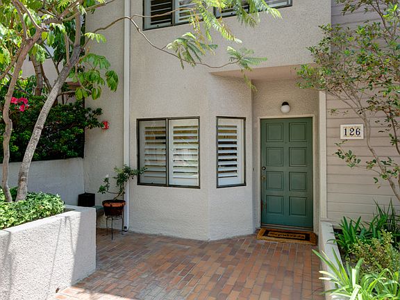3rd image of 1310 E Orange Grove Blvd APT 126