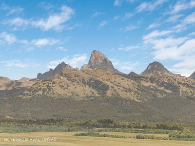 9040 Mountain View Dr, Tetonia, ID, 83452