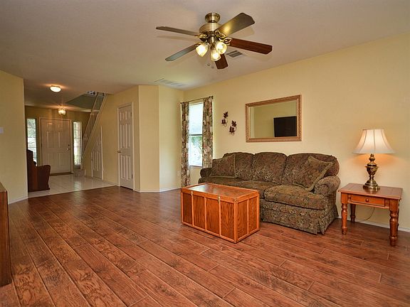 4th image of 1139 Tetbury Ln