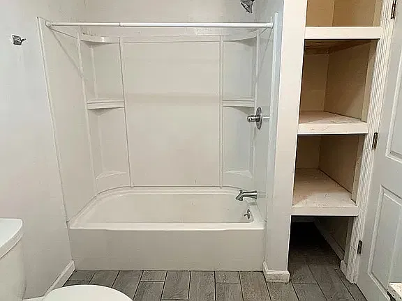 3 bed, $1,950 — Photo 1