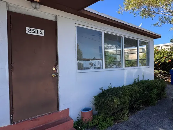 2515 Avenue E, Riviera Beach, FL