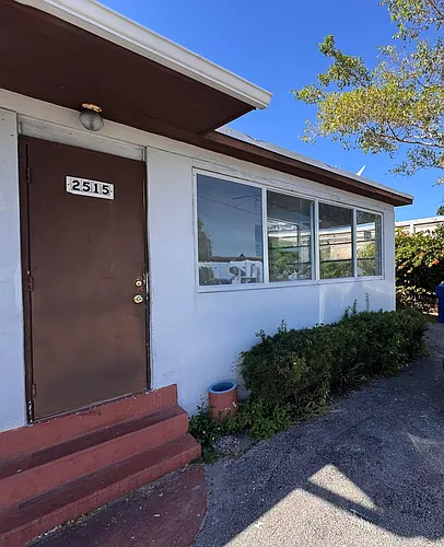 2515 Avenue E Photo 1