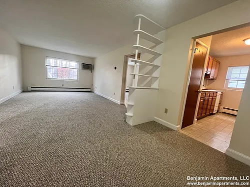 11 Allen St Photo 1