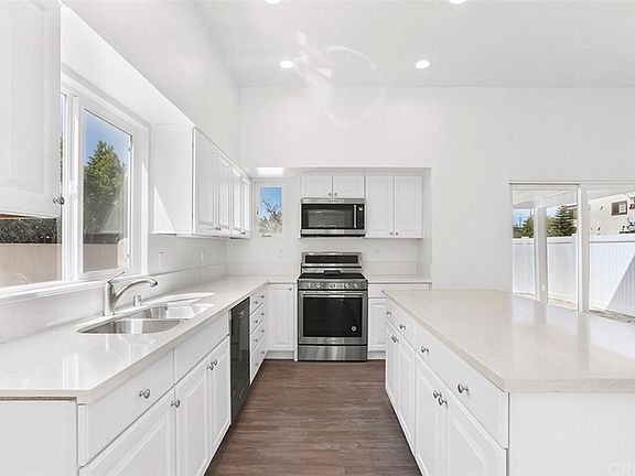 2nd image of 15932 Ward Ct