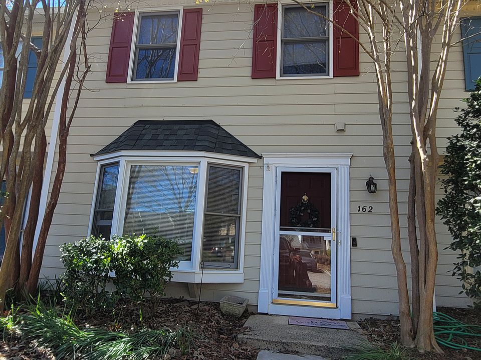 1st image of 162 Saint Andrews Ln #162