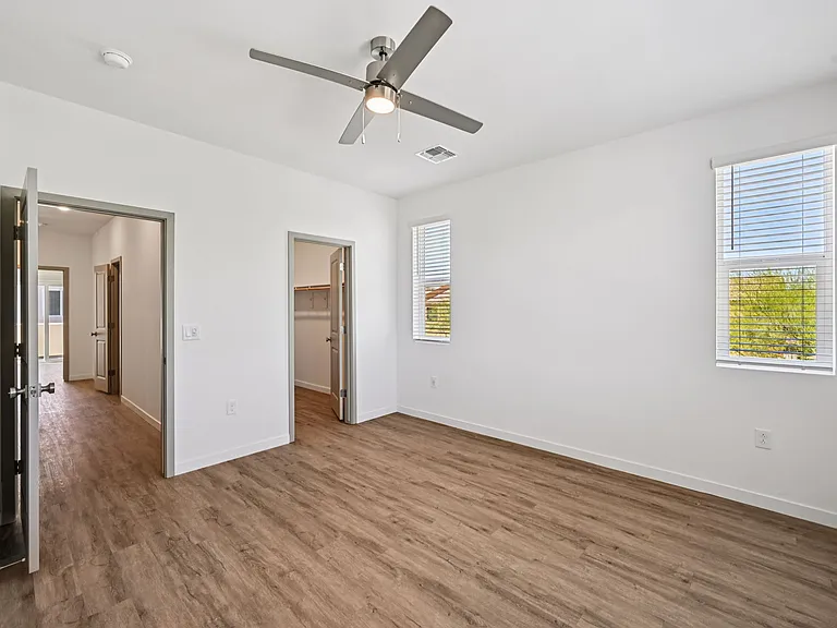 Agave Townhomes — Photo 46