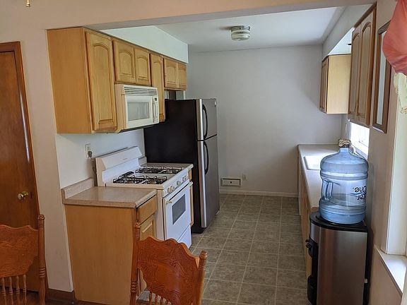 4th image of 2605 Lund Ave