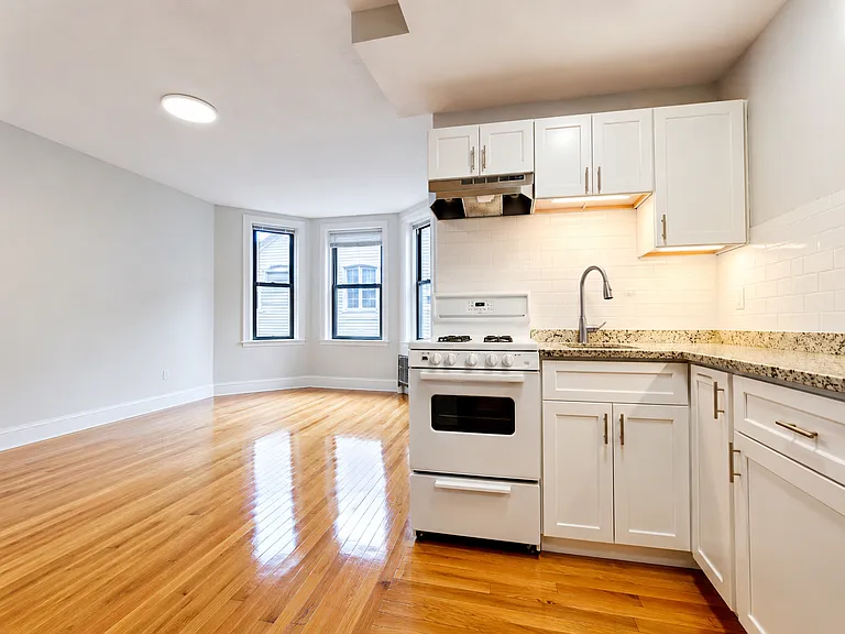107 Jersey St #9 — Photo 7