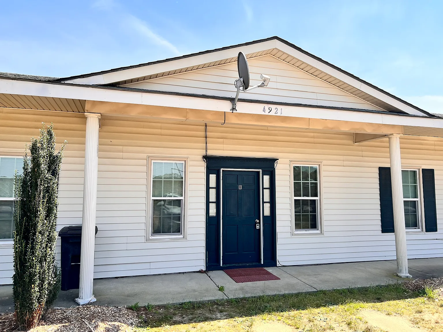 1 bed, 950 sqft, $950 — Photo 1