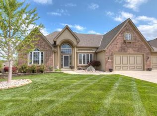 6219 N Cypress Ave, Gladstone, MO 64119