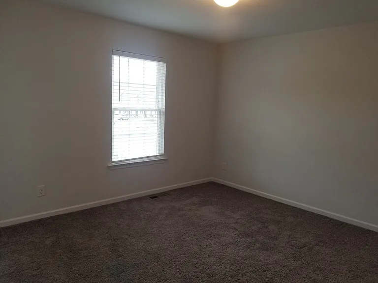 108 Squire Cir — Photo 13