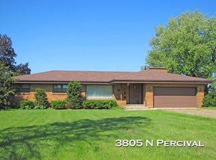 3805 N Percival St, Hazel Green, WI 53811