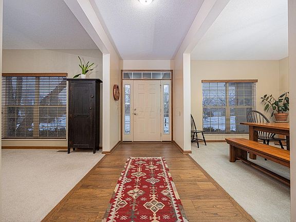 3rd image of 6687 Mingo Dr