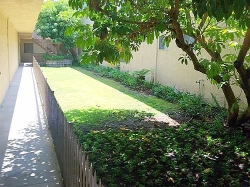 5th image of 709 N Inglewood Ave APT 10
