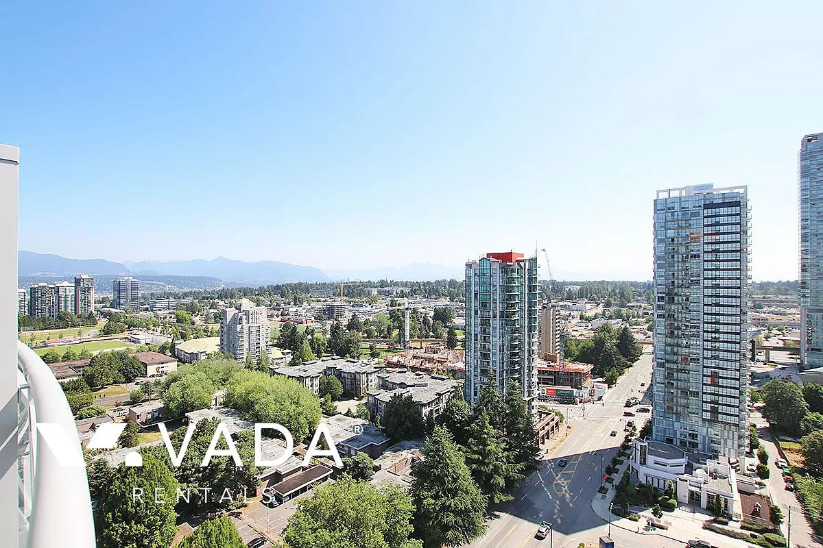 13318 104 Avenue Surrey — Photo 4
