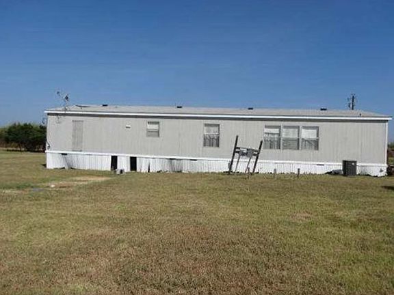 2nd image of 2904 County Road 101