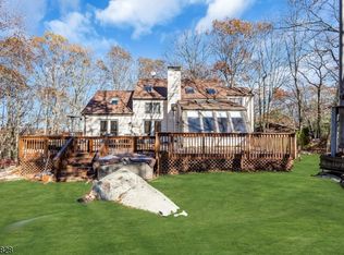 2 Hillside Rd, Kinnelon Borough, NJ 07405