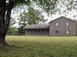 1015 Life Cutoff Rd, Lexington, TN 38351