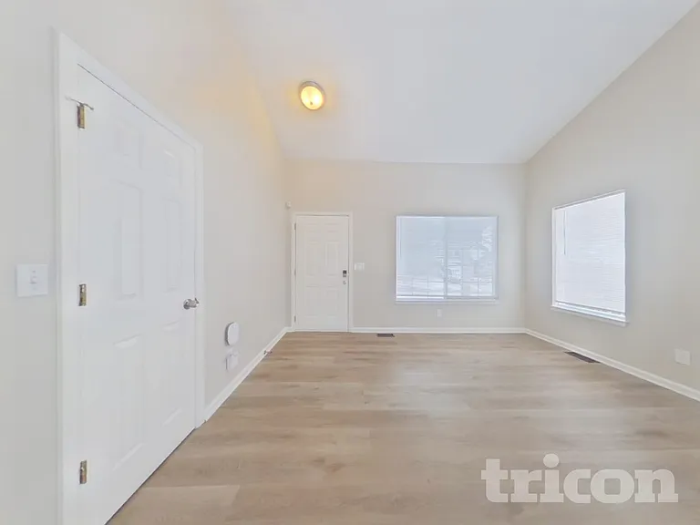 9516 Sherrelwood Ln — Photo 5