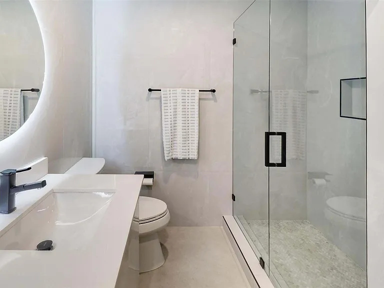 10027 NW 56th Ct — Photo 33